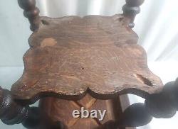 1908 Antique Chittenden & Eastman Tiger Oak Plant Stand 20 Tall 14 Top NICE