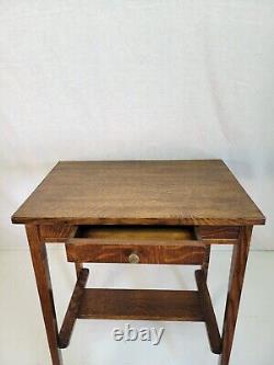 1915 American Arts & Crafts Tiger Oak Kids Desk / Hallway Table