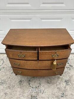 1920's Vintage Tiger Oak Dresser/Chest of Drawers