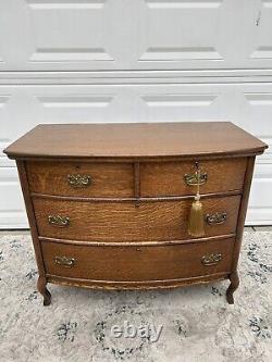 1920's Vintage Tiger Oak Dresser/Chest of Drawers