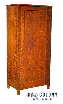 19th C Antique Victorian Tiger Oak Wardrobe / Cabinet