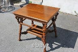 19th Century American Tiger Oak Center Parlor Table