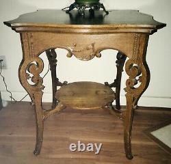 ANTIQUE OAK SIDE/PARLOR/ FOYER TABLE square 28x28, 30 Tall. Stunning