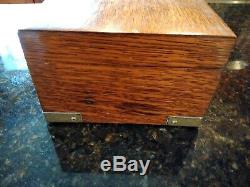 ANTIQUE TIGER OAK WOODEN CIGAR/TOBACCO HUMIDOR WithBRASS TRIMBOXCASENO KEY