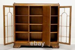 Antique 1920s English Art Deco Quartersawn Tiger Oak Curio / Bookcase Cabinet