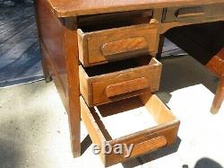 Antique 1930's Sterling Desk Co. Solid Tiger Oak Quarter-Sawn Desk with Chair