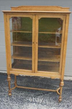 Antique 59 ROCKFORD NATIONAL FURNITURE Tiger Oak Cabinet Hutch glass doors