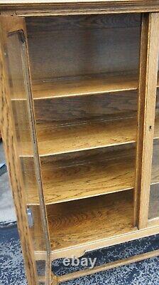 Antique 59 ROCKFORD NATIONAL FURNITURE Tiger Oak Cabinet Hutch glass doors