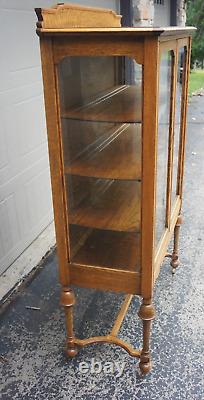 Antique 59 ROCKFORD NATIONAL FURNITURE Tiger Oak Cabinet Hutch glass doors