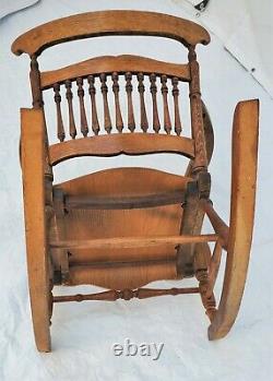 Antique American Tiger Oak Rocker / Rocking Chair with Curved Back