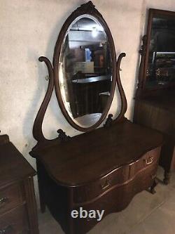 Antique C. 1890 Era Tiger Oak Princess Dresser/vanity Beveled Mirror