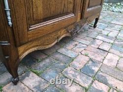 Antique French Country Armoire 2-Dr Scalloped Apron Carved Shell Tiger Swan Oak