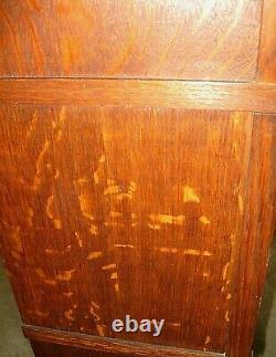 Antique GLOBE WERNICKE Quarter Sawn Tiger Oak Barrister Stacking Bookcase