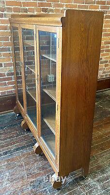 Antique Glass Curio Cabinet Hutch Bookcase 3 Door Shelf Tiger Oak Solid Wood