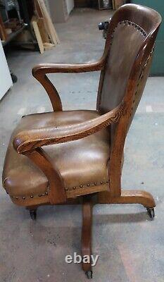 Antique Milwaukee Chair Co Oak Swivel Office Desk Chair