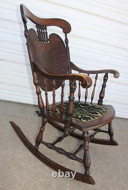 Antique Orig Finish 23 Spoke Quartersawn Tiger Oak Unique Rocker Rocking Chair