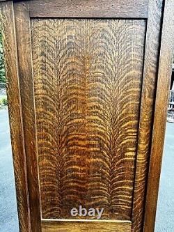 Antique Schoolmasters Desk Lectern Solid Quarter-Sawn Tiger Oak c. 1900