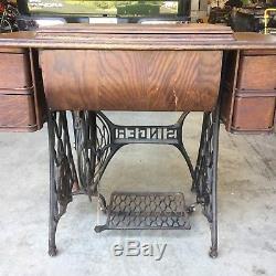 Antique Singer Treadle Sewing Machine Sphinx, Table Cabinet Cast Iron Tiger Oak