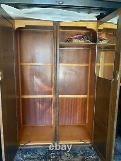 Antique Tiger Oak Armoire In Mission / Arts&Crafts Style