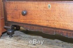Antique Tiger Oak Chest Of Drawers