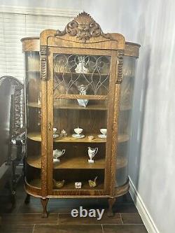 Antique Tiger Oak China Cabinet Curved Glass Sides, Lion Crest And Original Key