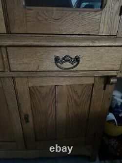 Antique Tiger Oak Hutch WithGlass Inlaid Doors/Currio/Cabinet. Shelves Beautiful