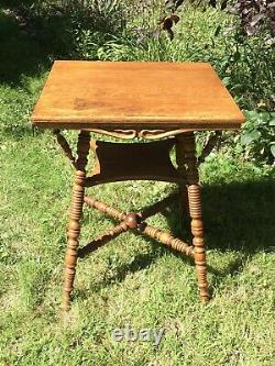 Antique Victorian American Tiger Oak Side Table With Shelf Carving Turned Legs