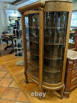 Antique Victorian BEAUTIFUL Tiger Oak China Cabinet Curio with Claw Feet
