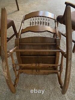 Antique Victorian Tiger Oak Wood Windsor Rocking Rocker Chair Turned Spindles