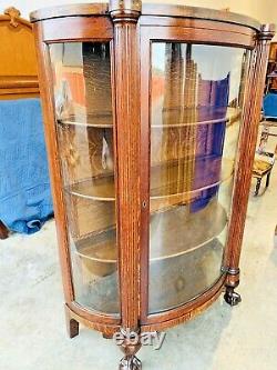 Beautiful Antique Grand Rapids Mission Oak Curved Glass China Curio Cabinet