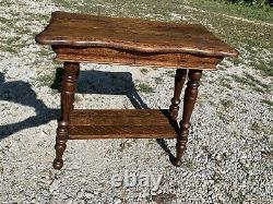 Beautiful Antique Tiger Oak Lamp Table Stand