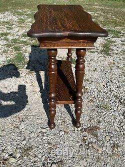 Beautiful Antique Tiger Oak Lamp Table Stand