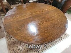 Circa 1920s 44inch Tiger Oak Round Table with 5 Ornate Reeded Roman Style Legs