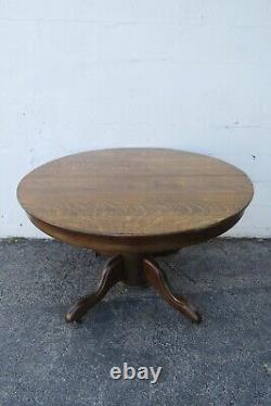 Early 1900s Victorian Tiger Oak Round Dinette Dining Table 5541