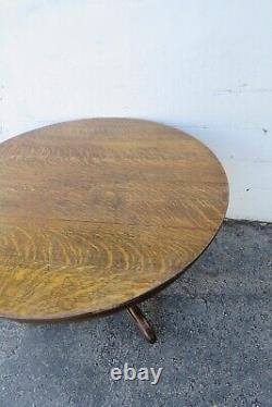 Early 1900s Victorian Tiger Oak Round Dinette Dining Table 5541