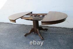 Early 1900s Victorian Tiger Oak Round Dinette Dining Table 5541