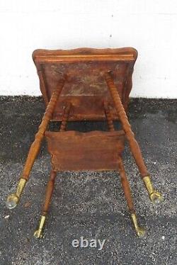 Early 1900s Victorian Tiger Oak Side End Center Table 4991