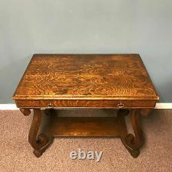 Early 20th Century Tiger Oak Library Desk With One Drawer