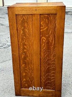 Fine Antique Tiger Oak 4 Drawer Filing Cabinet Panled Sides & Back Clean