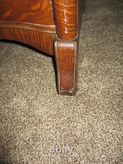 GORGEOUS! Antique Tiger Oak Serpentine Dresser / Chest of Drawers