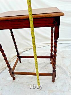 Gorgeous Antique Box Table, Solid Oak, Barley Twist legs, Rectangle Shape