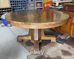 Gorgeous Tiger Oak Dining Table WithChairs & 3 Leafs