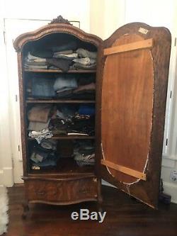 Gorgeous Victorian Era Tiger Oak Quartersawn Carved Armoire Wardrobe Closet