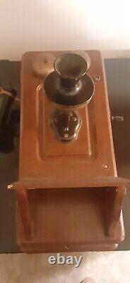 NICE EARLY ANTIQUE 1900's KELLOGG TIGER OAK WALL MOUNT CRANK TELEPHONE