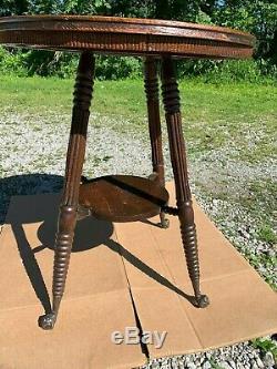 Nice Antique Round Top Tiger Oak Side Table Lamp