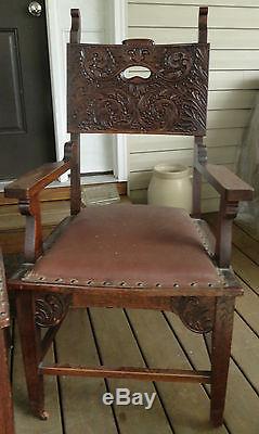Northwind Faces Set / 4 Antique Tiger Quartersawn Oak Chairs Rare Very Unusual