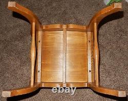 Pretty Antique Tiger Oak Throne Chair With Curved Seat Local AZ PICKUP ONLY