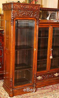 Rare R. J. Horner ATTR Quarter Sawn Tiger Oak Griffin Stick & Ball Bookcase 1870s