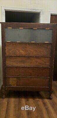 Tiger Oak Antique Curio Cabinet With Curved Glass And Claw Feet