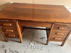 Traditional Vintage Office or Library Tigers Oak Desk